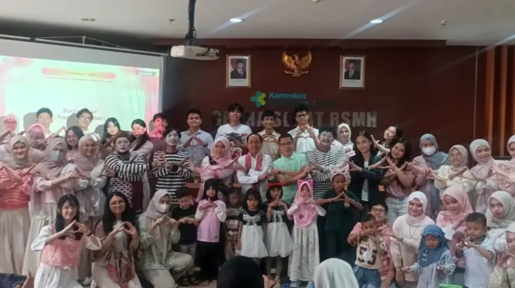 Relawan dan Komunitas Edukasi Anak Kanker di Palembang